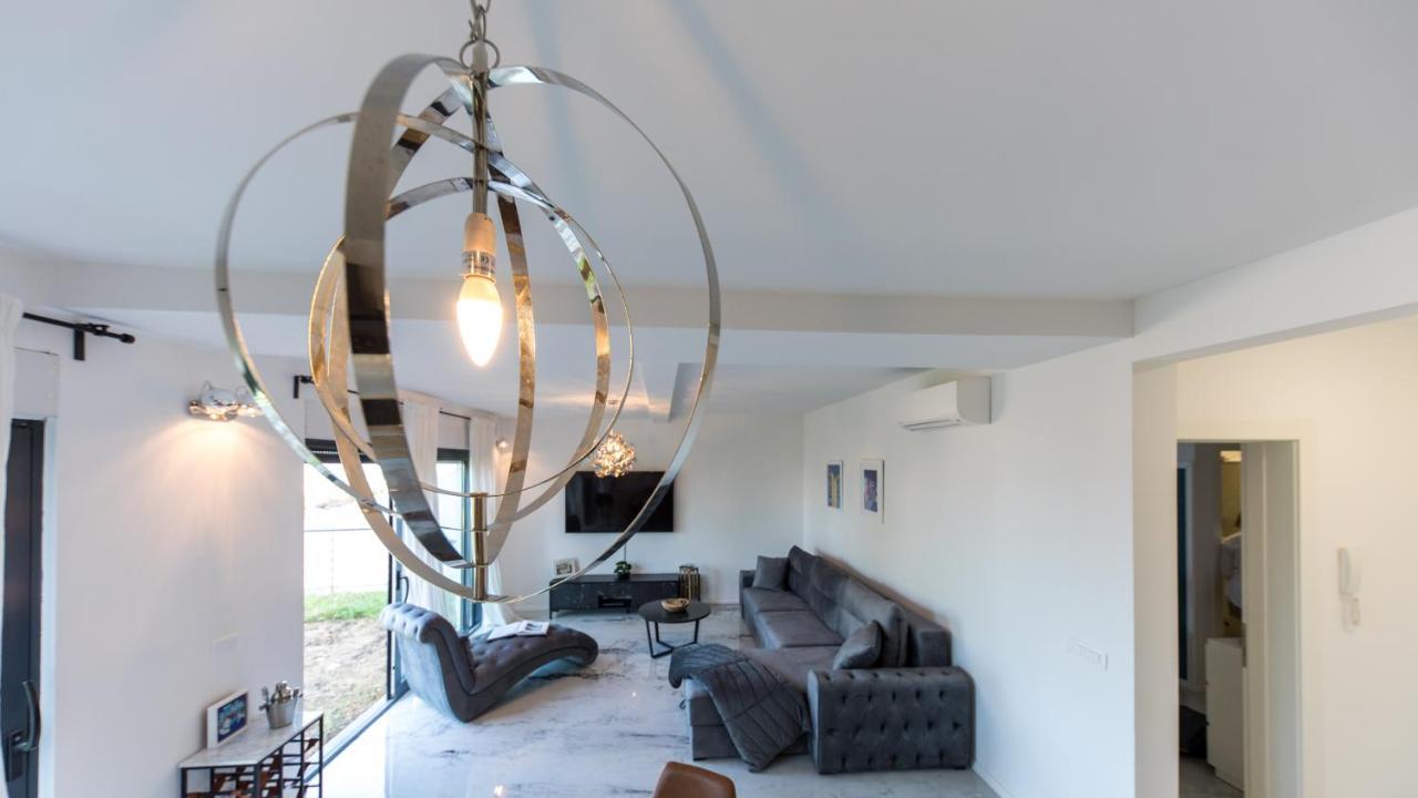Manini Apartman